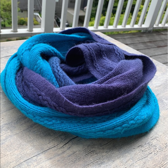 Blue/Purple Ohmbre Infinity Scarf - Picture 3 of 5
